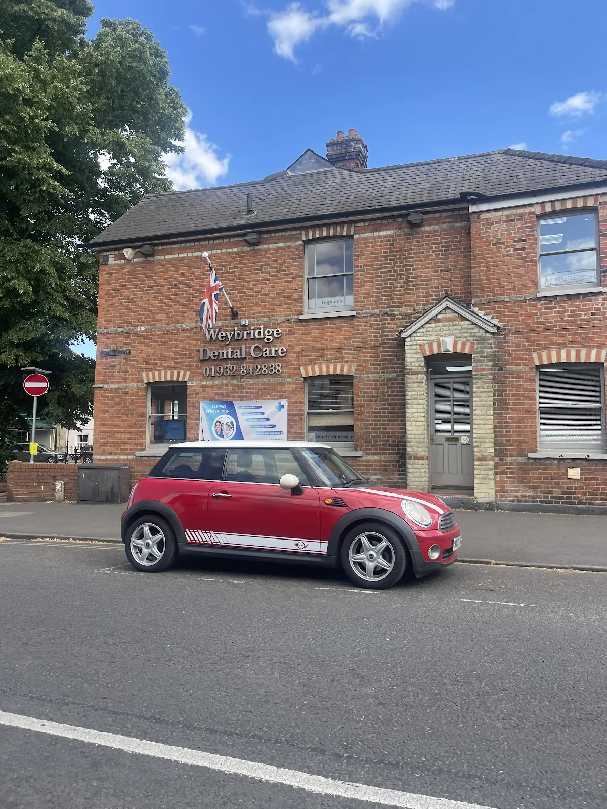 Emergency Dentist Weybridge photo 3