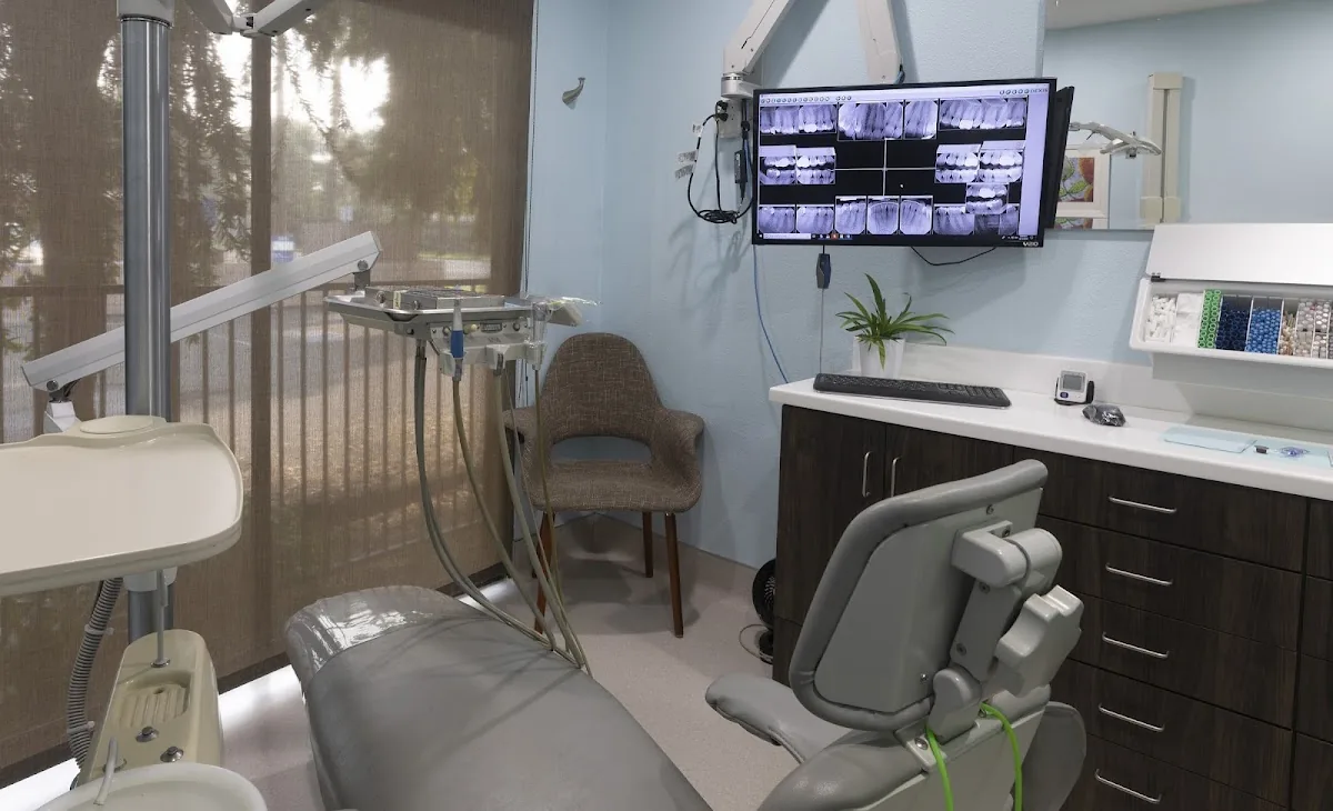 Mark E Harris DDS photo 3