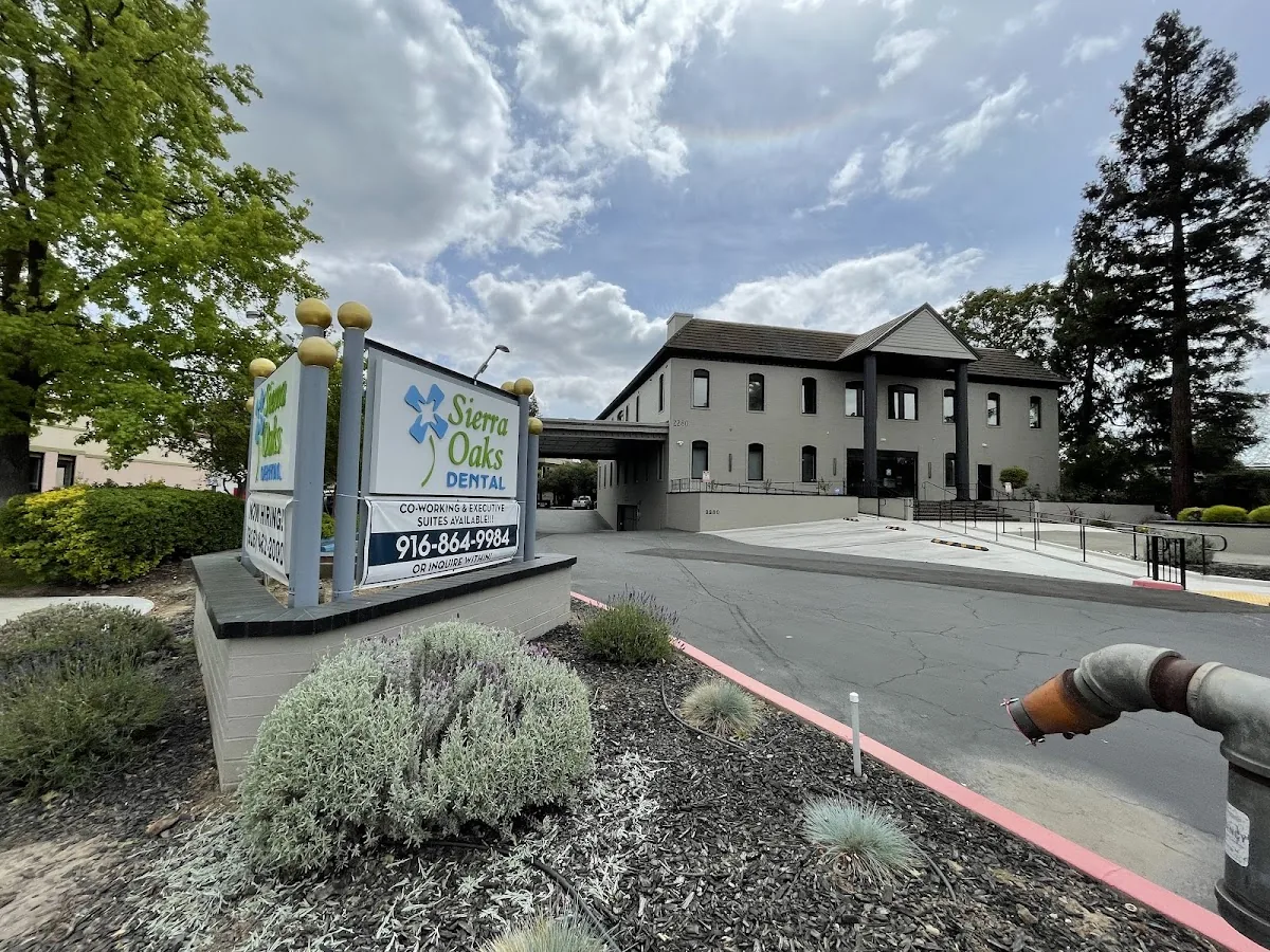 Sierra Oaks Dental photo 3