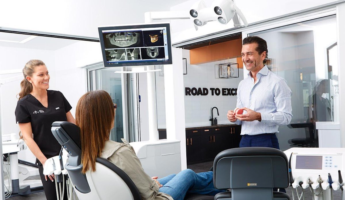 4M Dental Implant Center photo 3