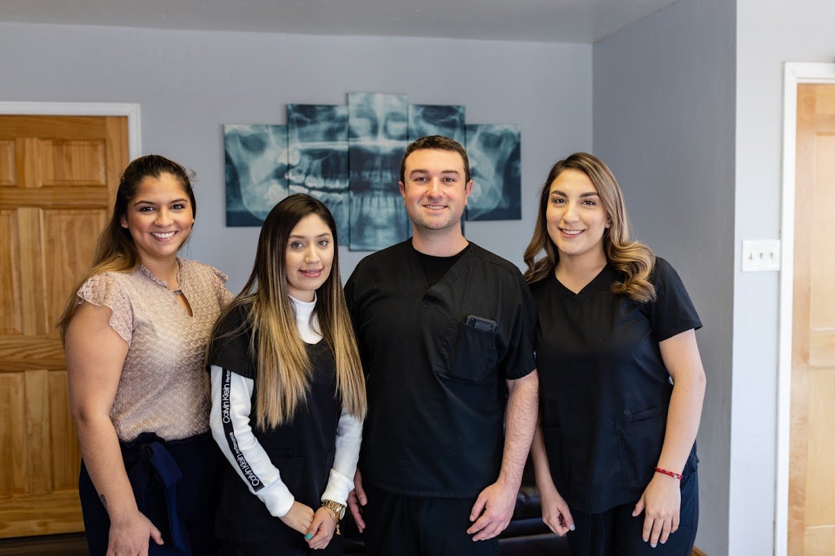 Ideal Dental photo 1