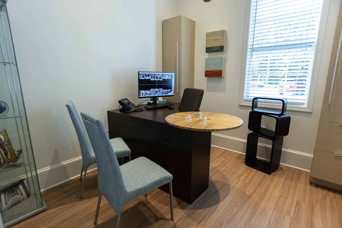 Dr. Estelle Zandstra photo 3