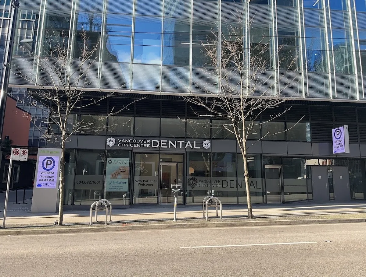 Vancouver City Centre Dental photo 2