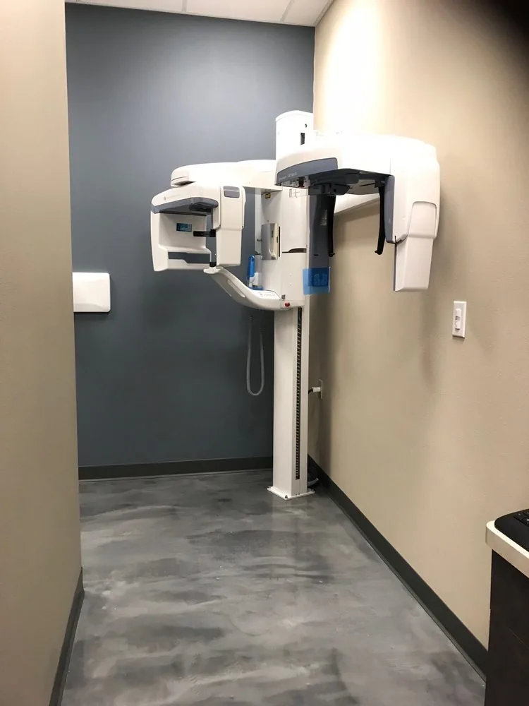 Risas Dental and Braces - Aurora North photo 3