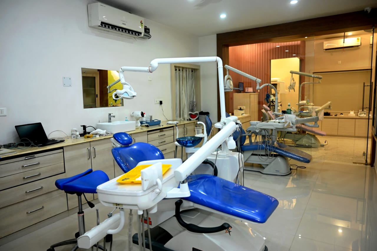 Dr Narnoly's Dental Clinic photo 1