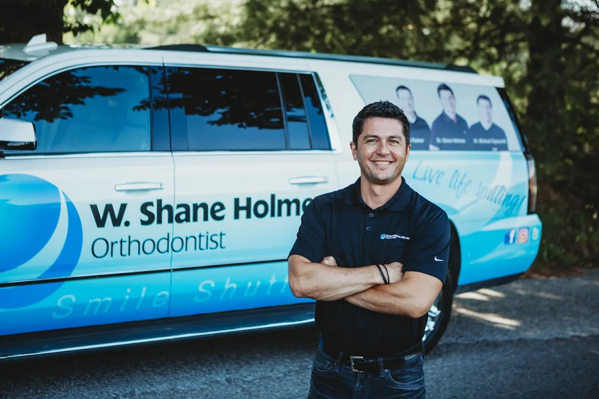 Holmes and Palmer Orthodontics - Huntington photo 4