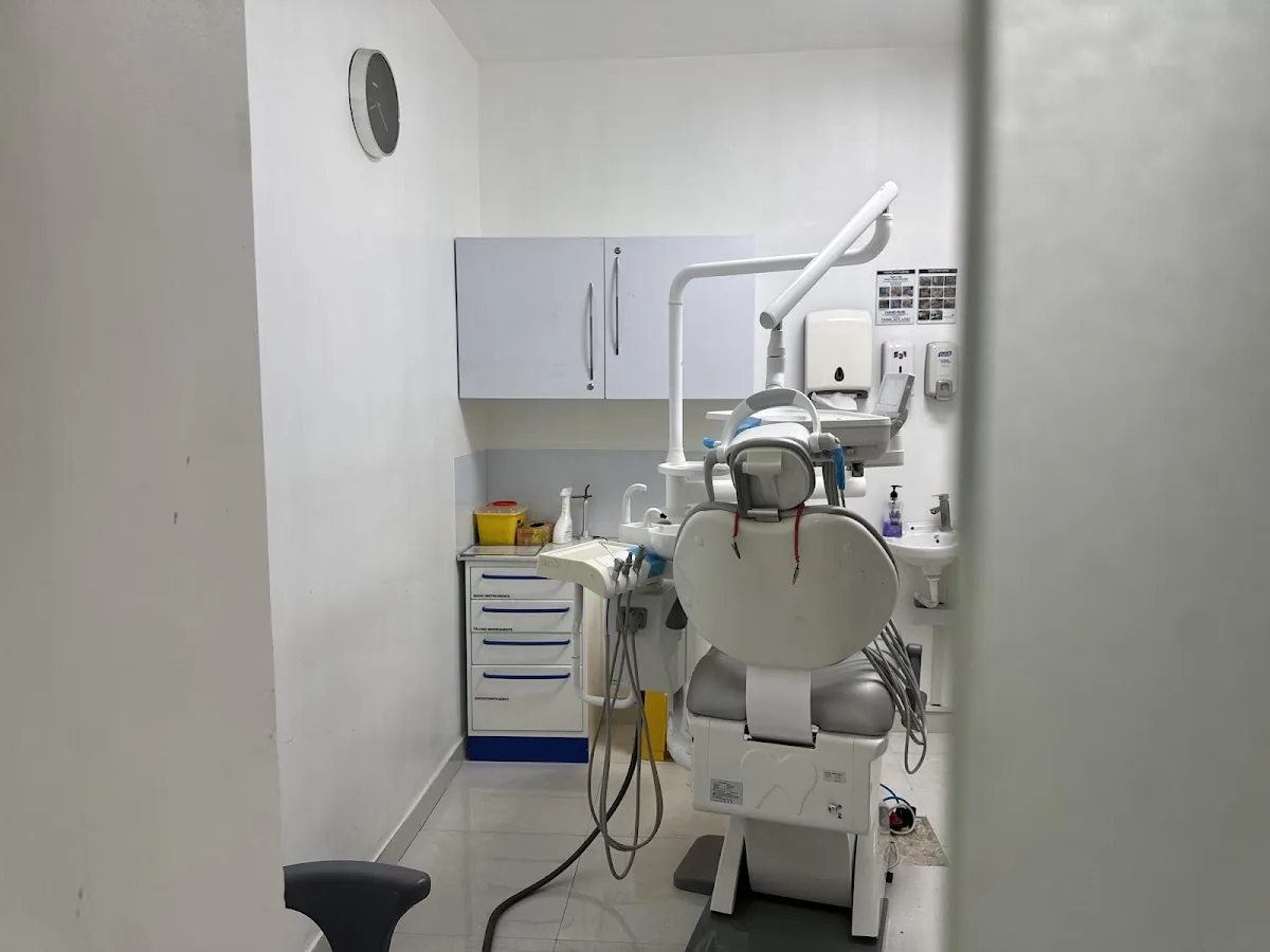 Best Dentist LLC, Al Rigga - Dubai, Dental Clinic in Deira, Braces, Teeth Whitening, Tooth Filling photo 3