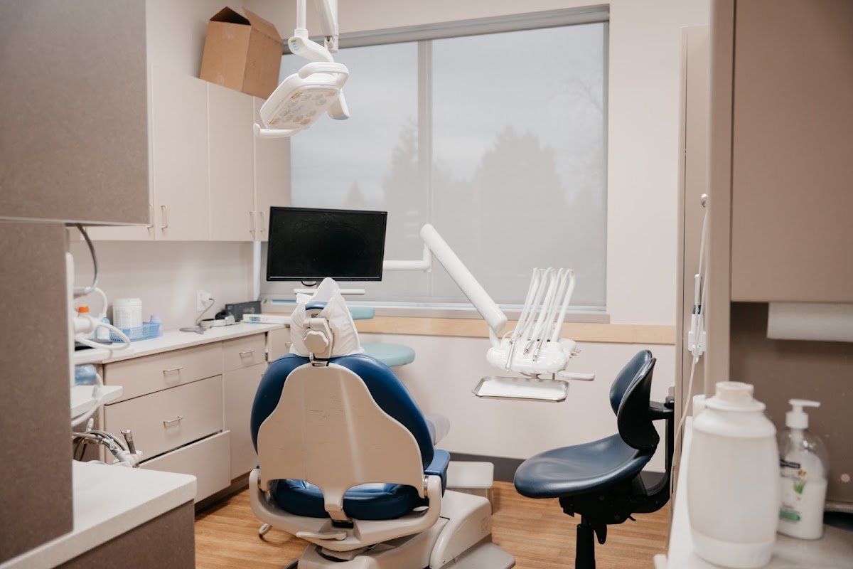 Burnaby Square Dental photo 3