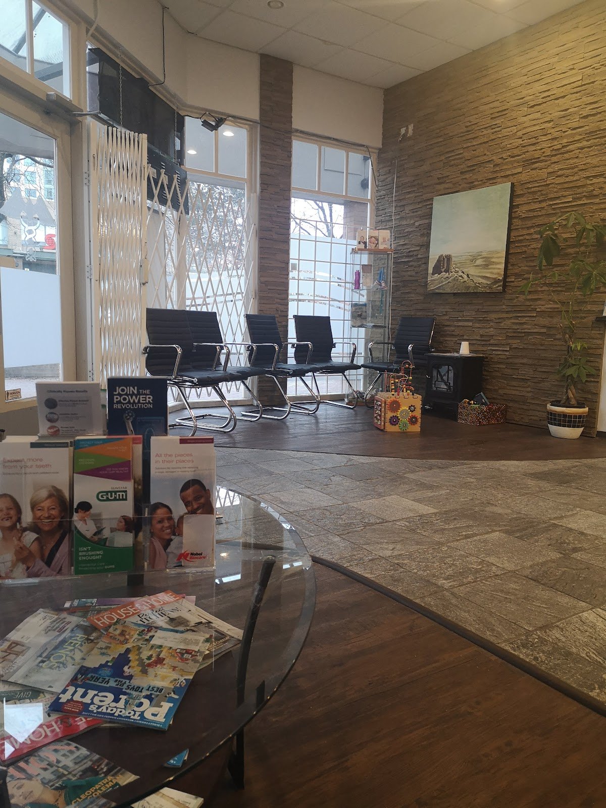 Burnaby City Dentist (formerly Happy Molar Dental) photo 5