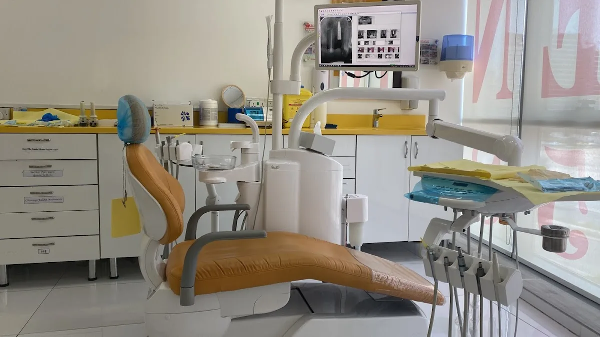 McGill Dental Center - American / Canadian Dentists & Specialists photo 6