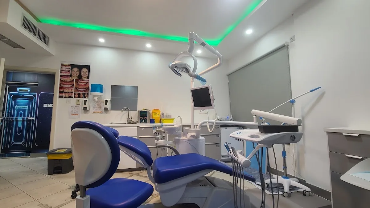 Dr. Vipins orthodontic & Dental Clinic photo 2