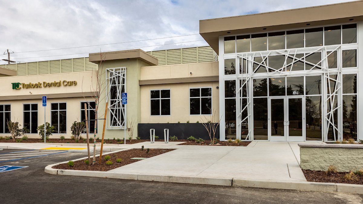 Turlock Dental Care photo 1