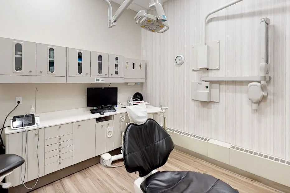 7th Street Dental Centre photo 5