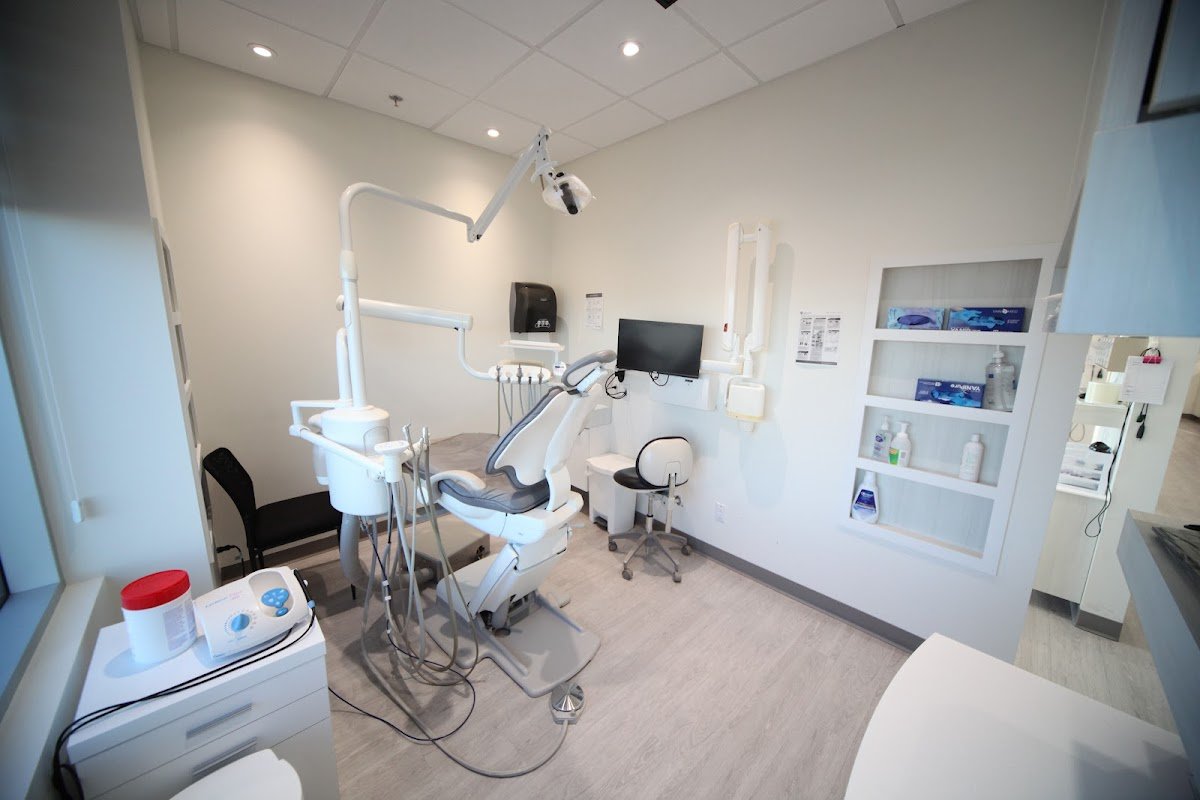 Maple Dental Clinic photo 1