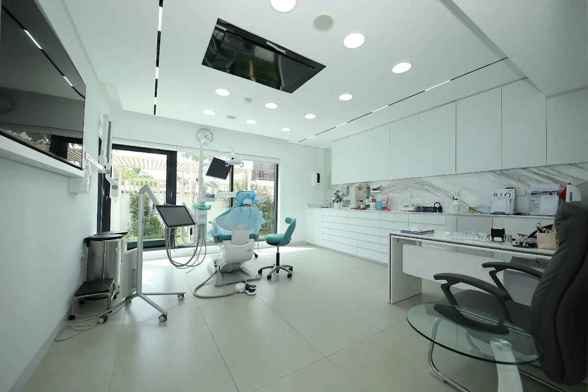 Cosmedent Clinic photo 3