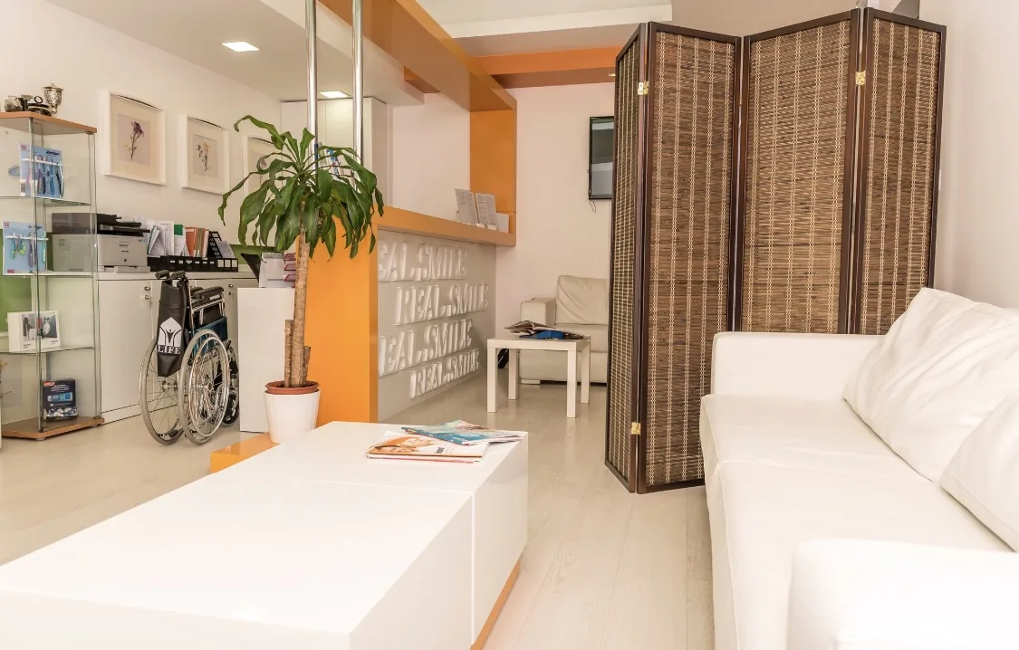 Real Smile Dental Clinic photo 2