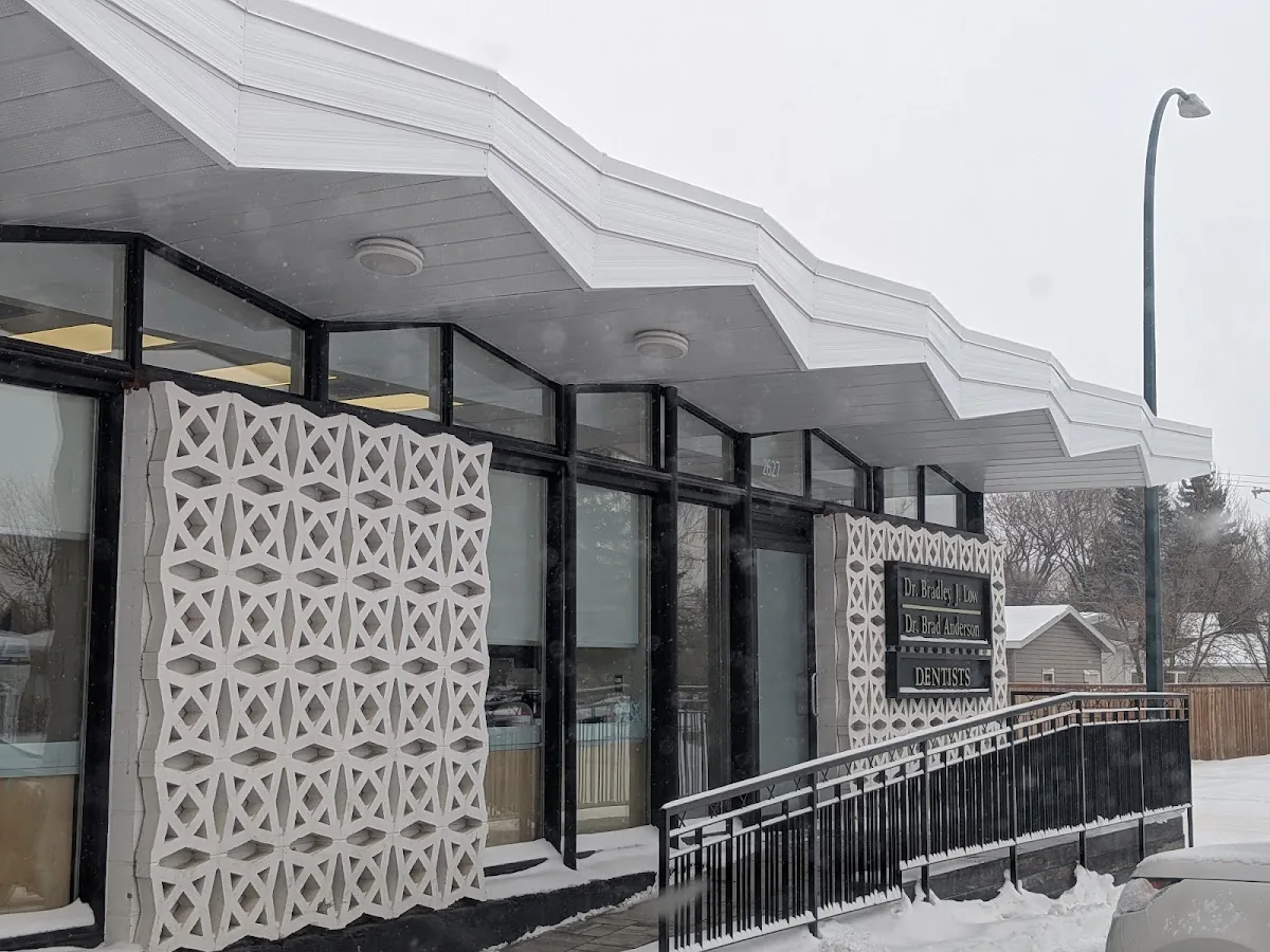 Parkside Dental Clinic photo 4