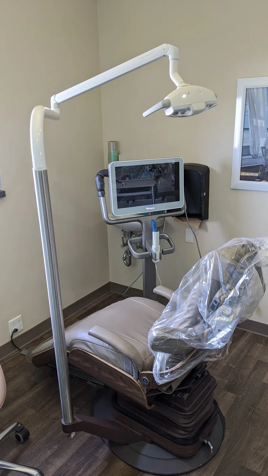 Lethbridge Dental Clinic: Dr Chuck photo 2