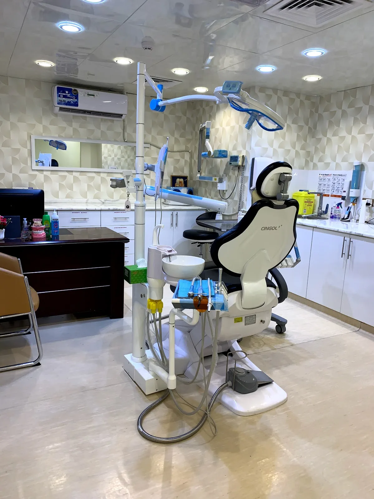 Creative Smile Dental Surgery Clinic - Al Rigga photo 6