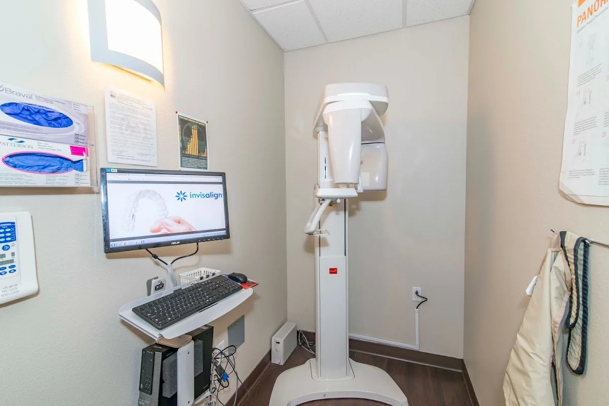 Alegre Dental @ Bosque photo 5