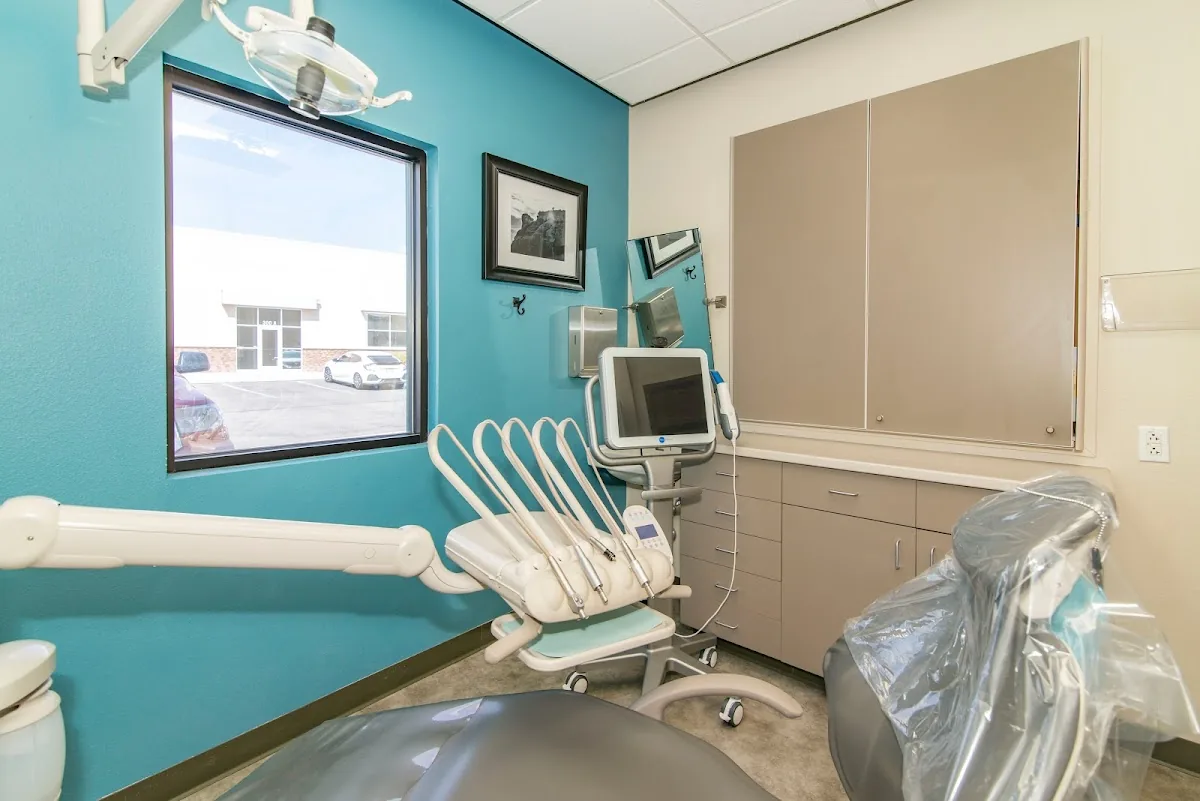 Alegre Dental @ Bosque photo 3