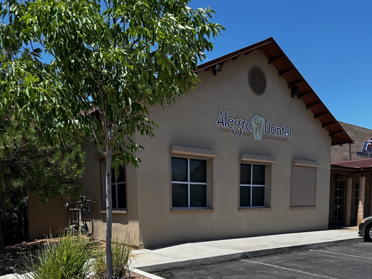 Alegre Dental @ Petroglyphs photo 1