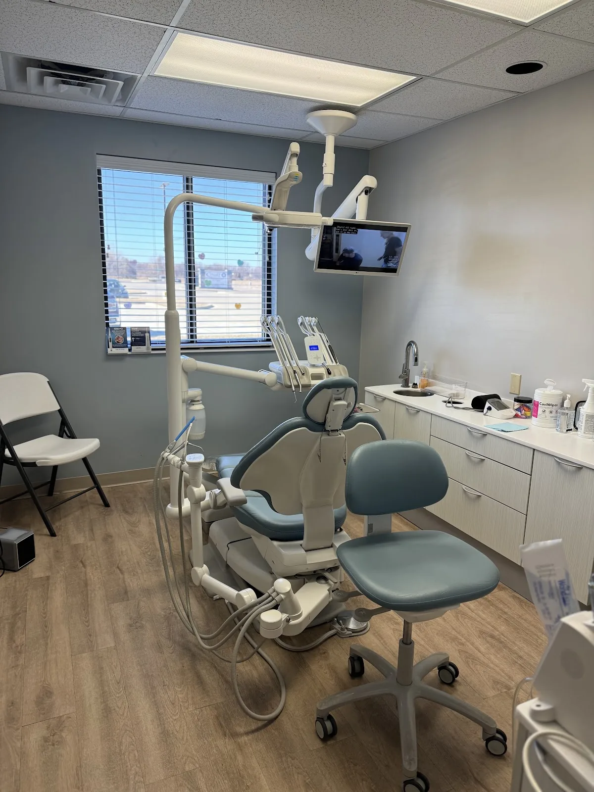 Hubert Family Dentistry photo 4