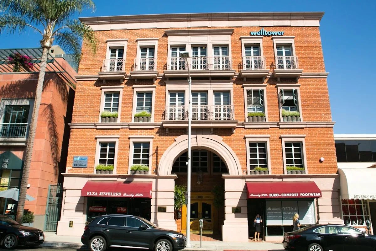 Beverly Hills Periodontics & Dental Implant Center photo 2