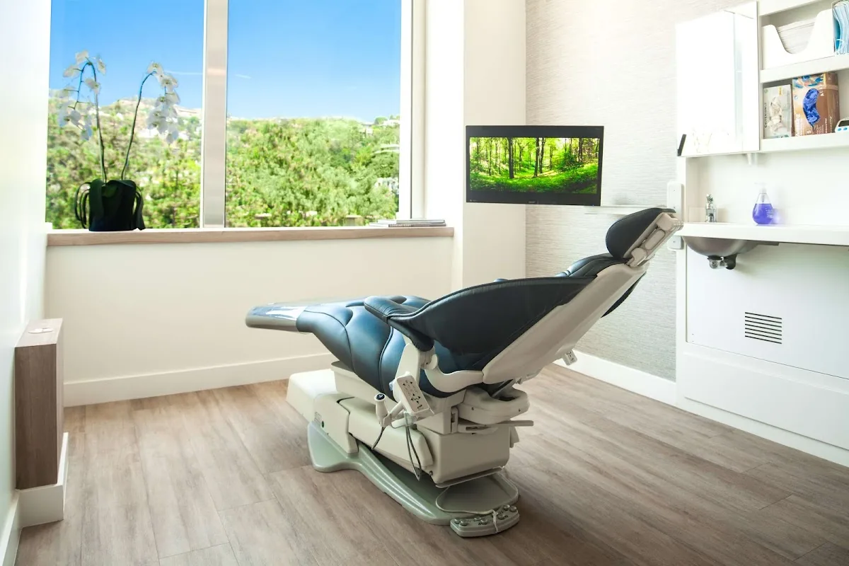 Helm Nejad Stanley Dentistry photo 3