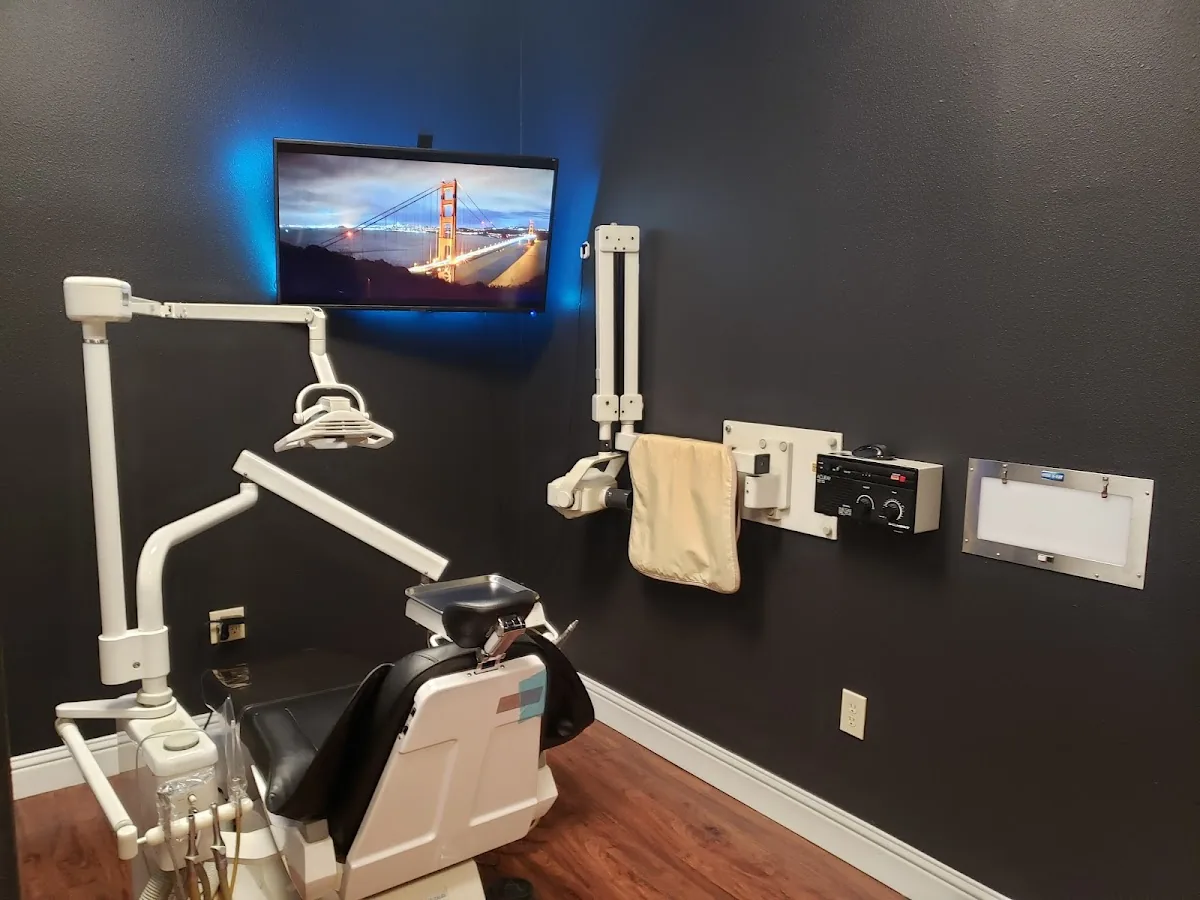 SDDS Dental - Implant, Cosmetic, and General Dentist photo 1