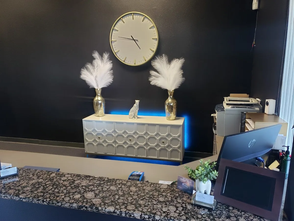 SDDS Dental - Implant, Cosmetic, and General Dentist photo 5