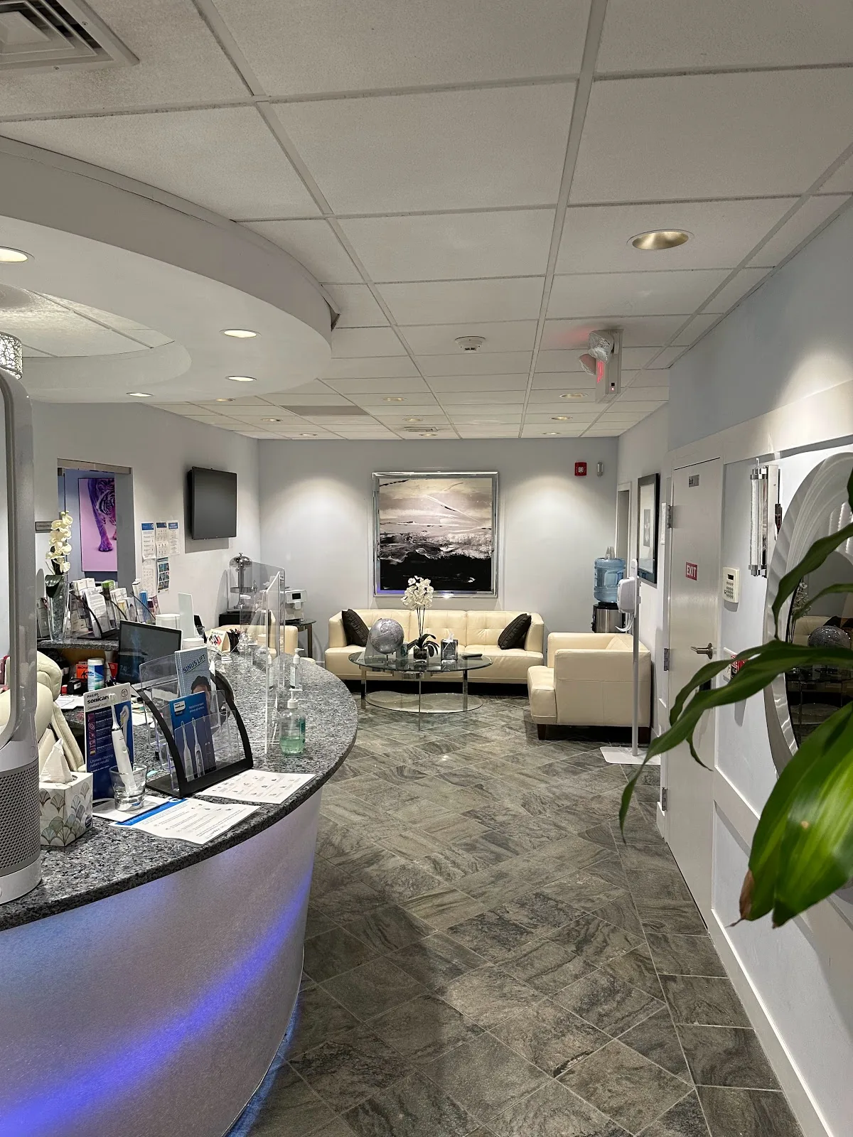 Advanced Cosmetic & Implant Dentistry photo 5