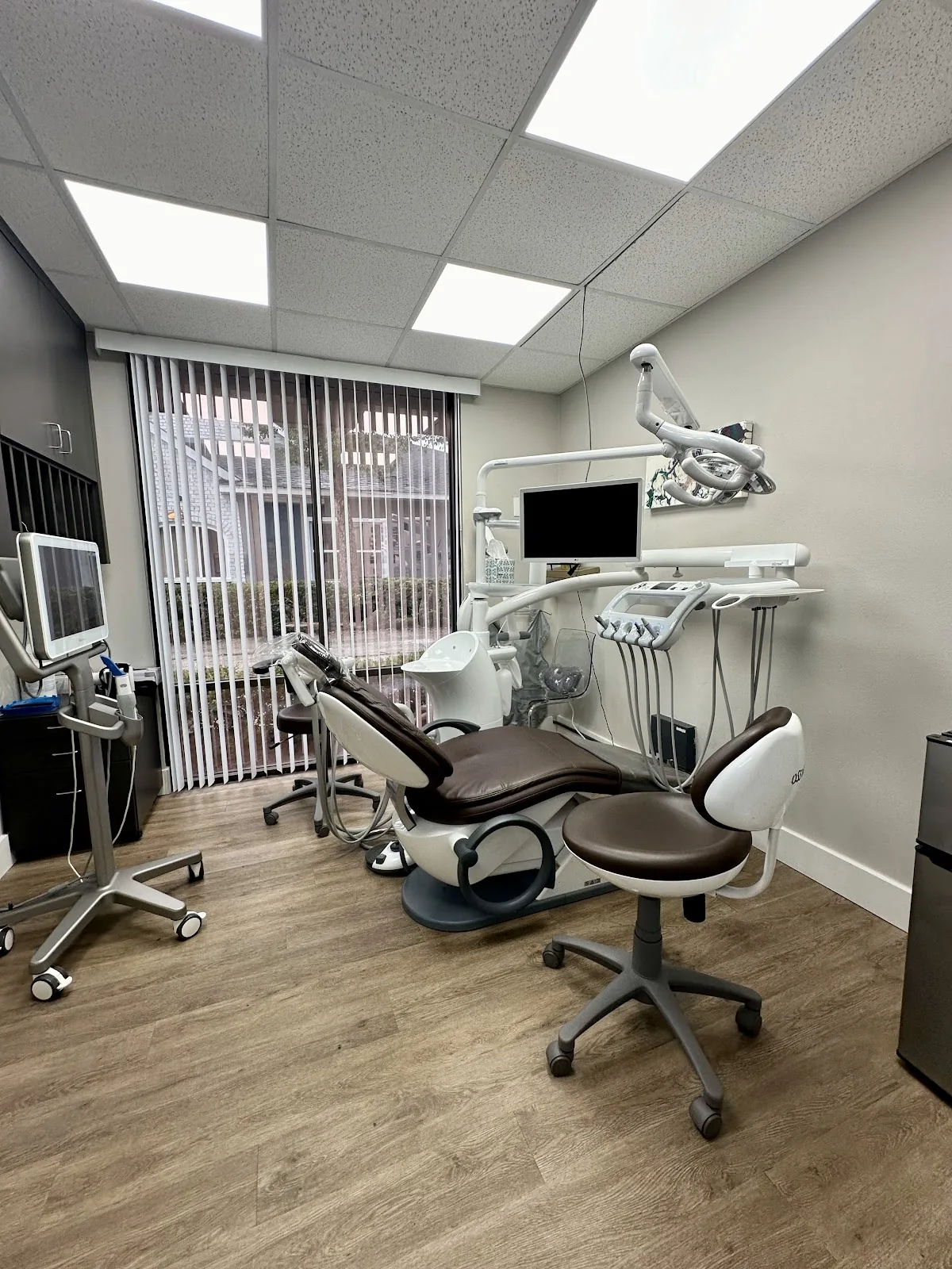 Lake Lucerne Cosmetic and Implant Dentistry photo 3