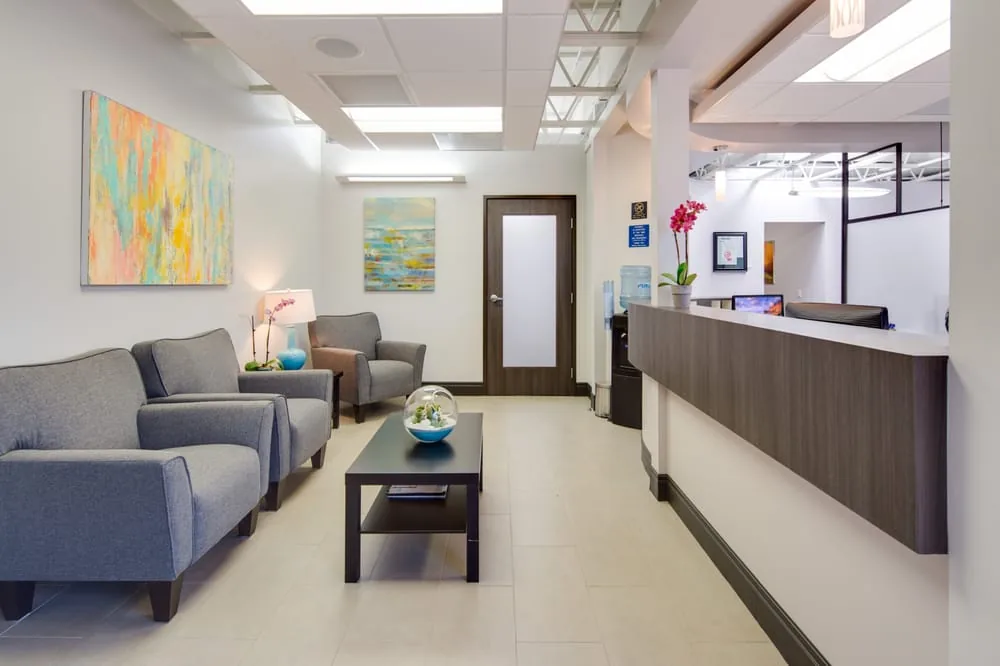 Mission Hills Periodontics - Dr. Stephen Munroe photo 3
