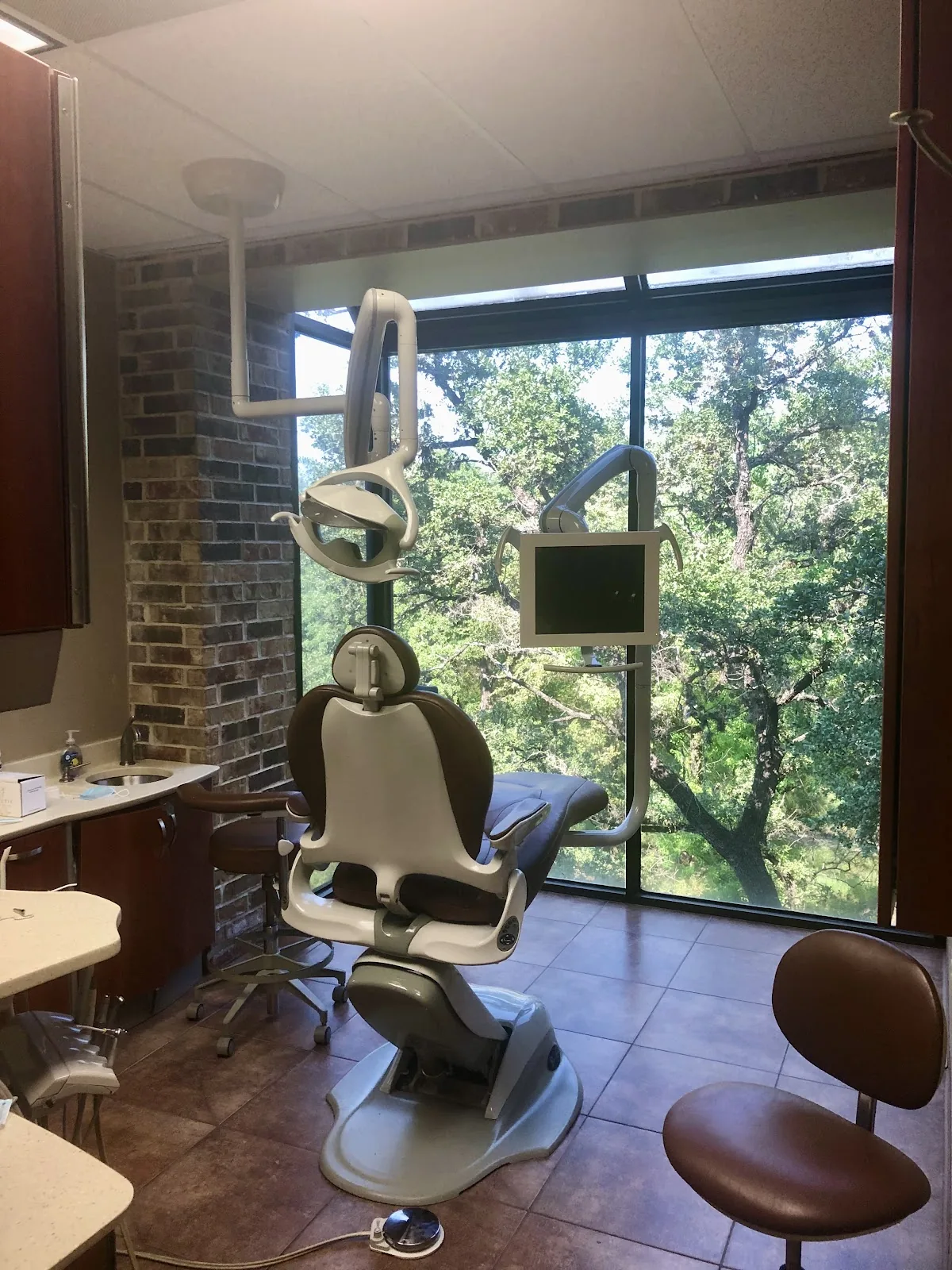 HIC Dental - Implant & Family Dentistry photo 2
