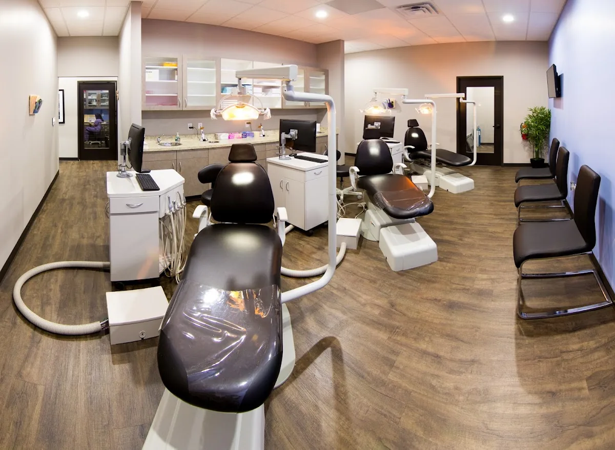 New Smiles Dental Implant & Cosmetic Center photo 3