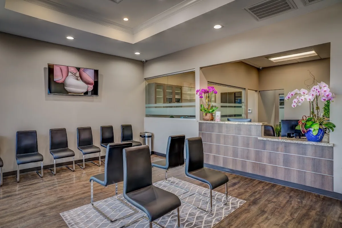 New Smiles Dental Implant & Cosmetic Center photo 2