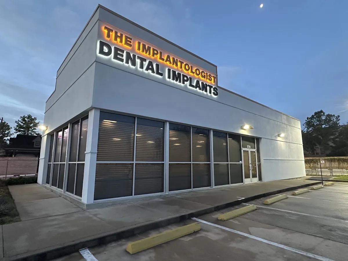 The Implantologist Dental Implants photo 1
