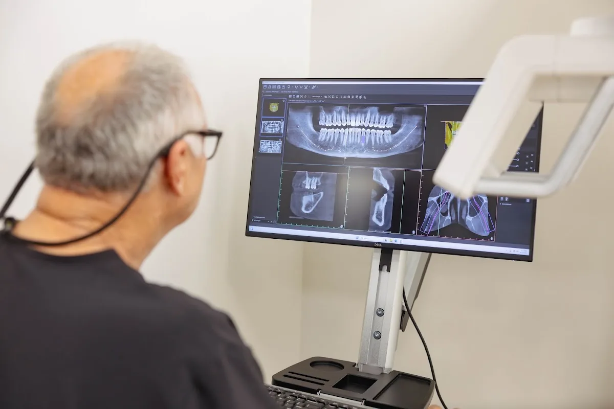 Restoral Dental photo 3