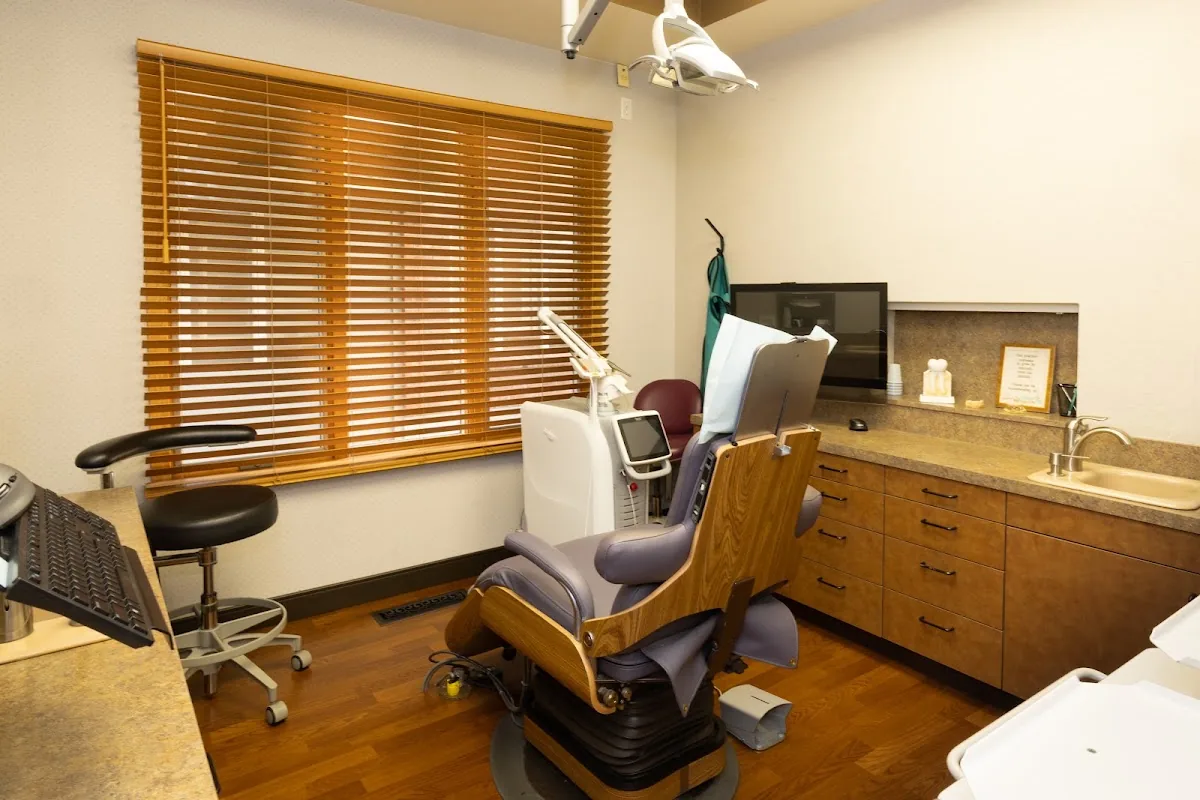 Periodontal Associates Aurora photo 3