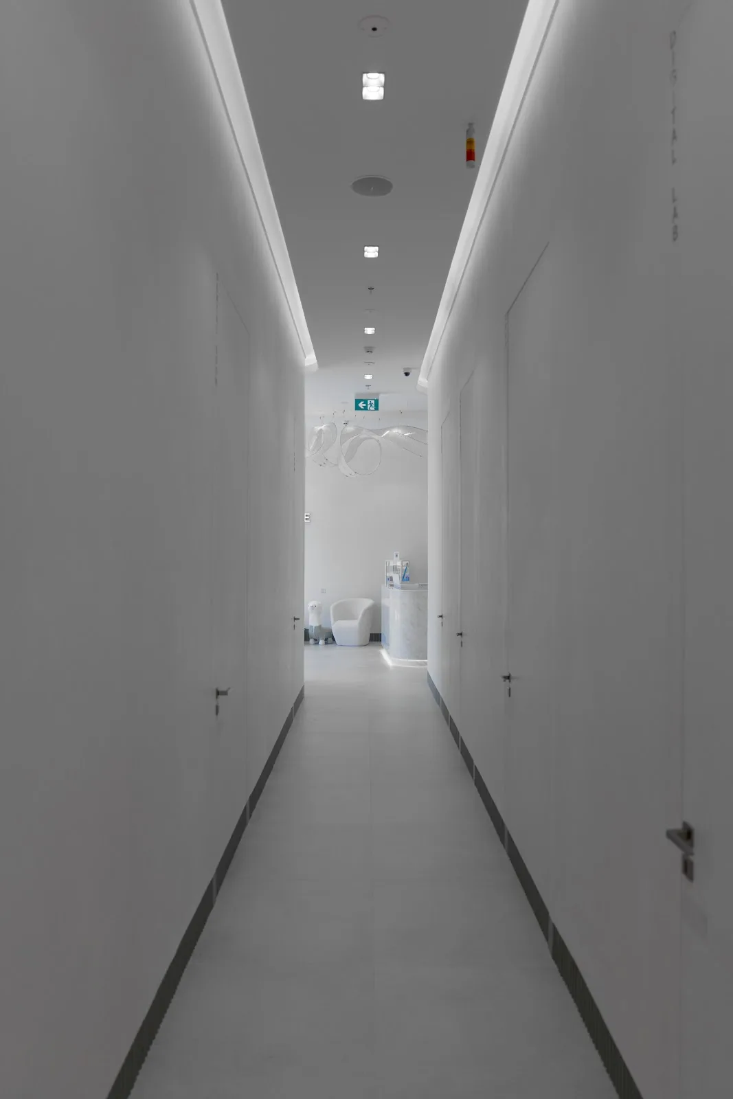 DentalDate TMJ Institute Dental Clinic photo 3