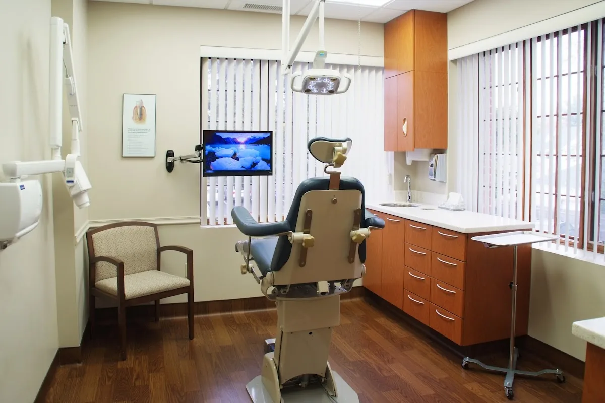 Central Connecticut Oral Maxillofacial & Implant Surgery photo 3