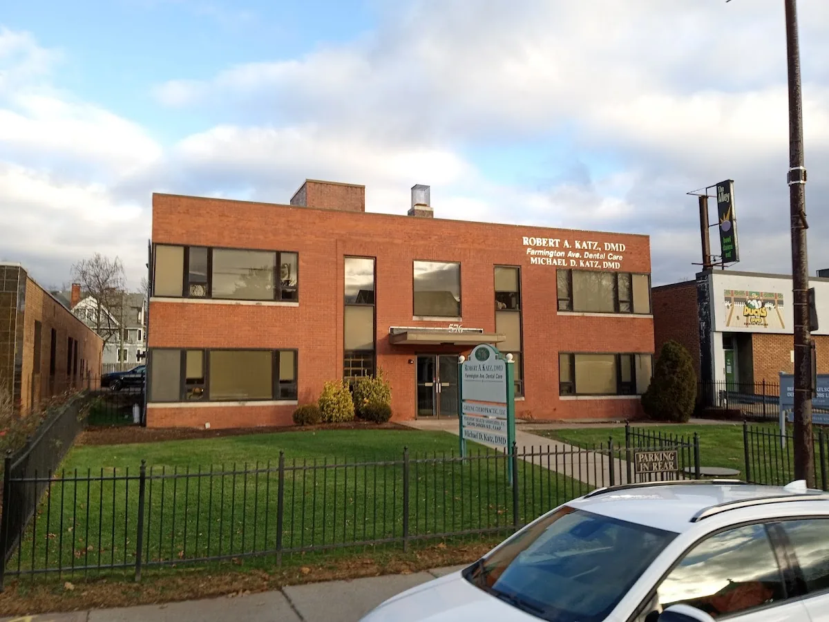 Farmington Avenue Dental Care photo 3