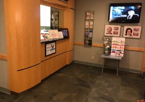 Mondovi Dental Hartford photo 3