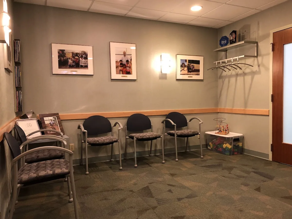 Mondovi Dental Hartford photo 5