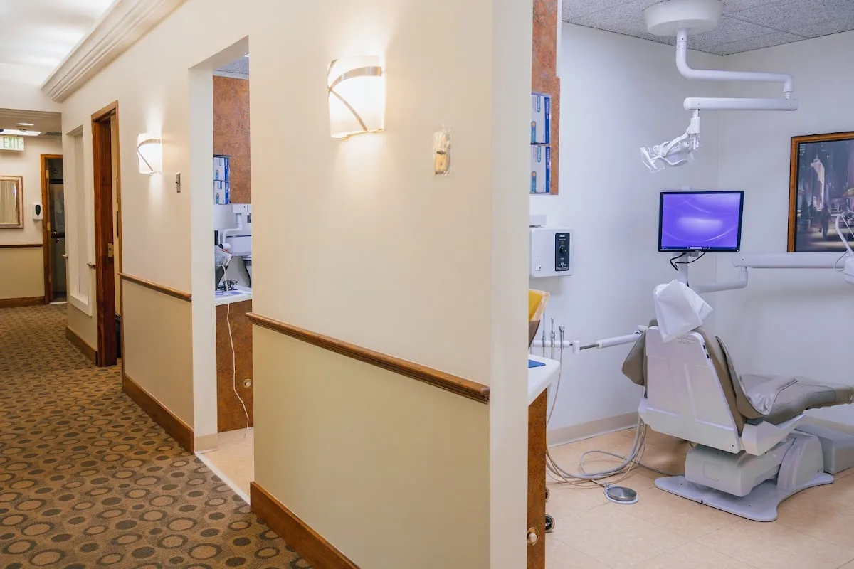 Oscar Gonzalez, DDS photo 3