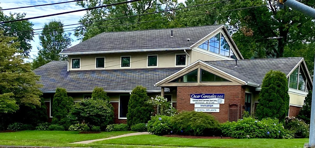 Oscar Gonzalez, DDS photo 4