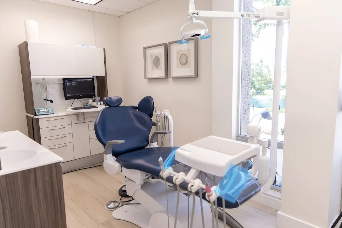 Center for Dental Implants - Miami photo 6