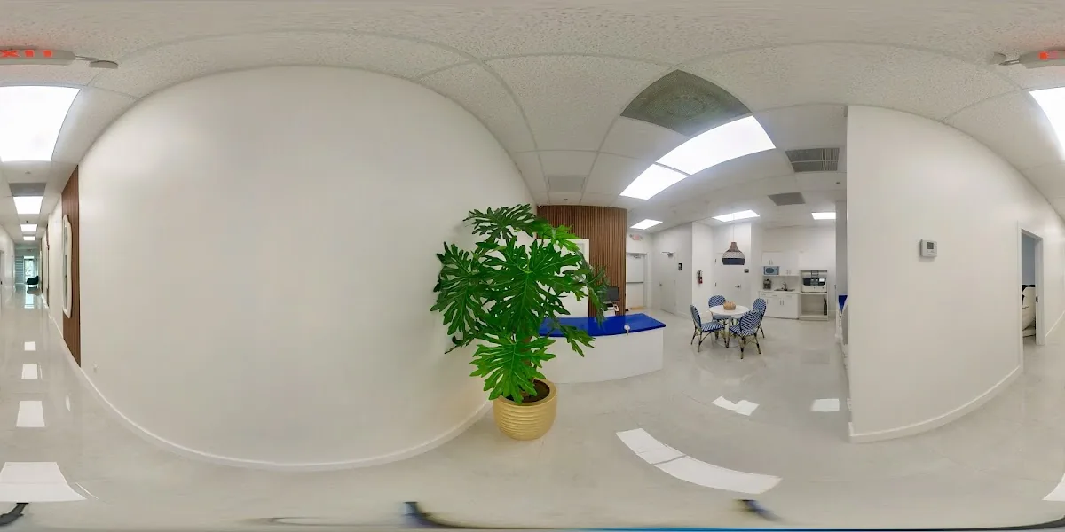 Deluxe Dental photo 6