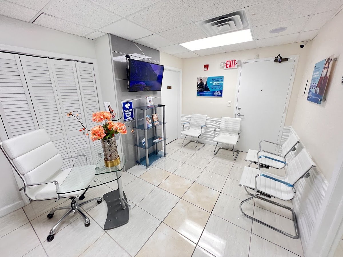 Florida Dental Clinic photo 1